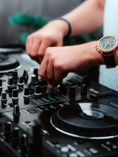 Sound/DJ