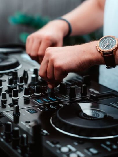 Sound/DJ